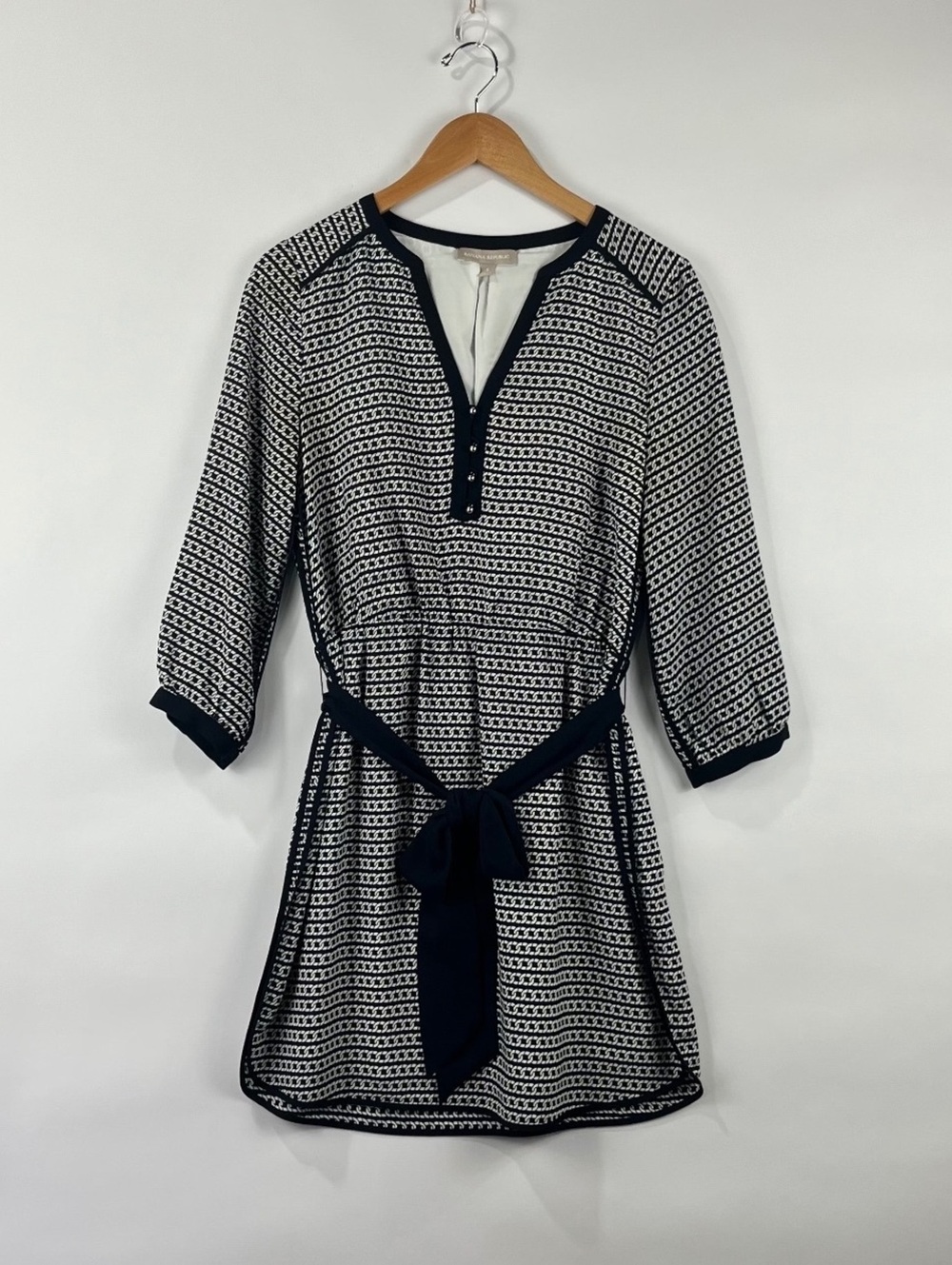 Banana Republic Lined Belted Dress Detachable Tie Metallic Button Detail